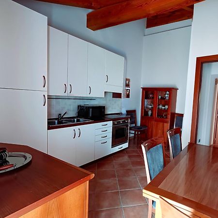 La Casa Sulla Roccia Hotel Pisogne Luaran gambar