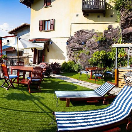 La Casa Sulla Roccia Hotel Pisogne Luaran gambar