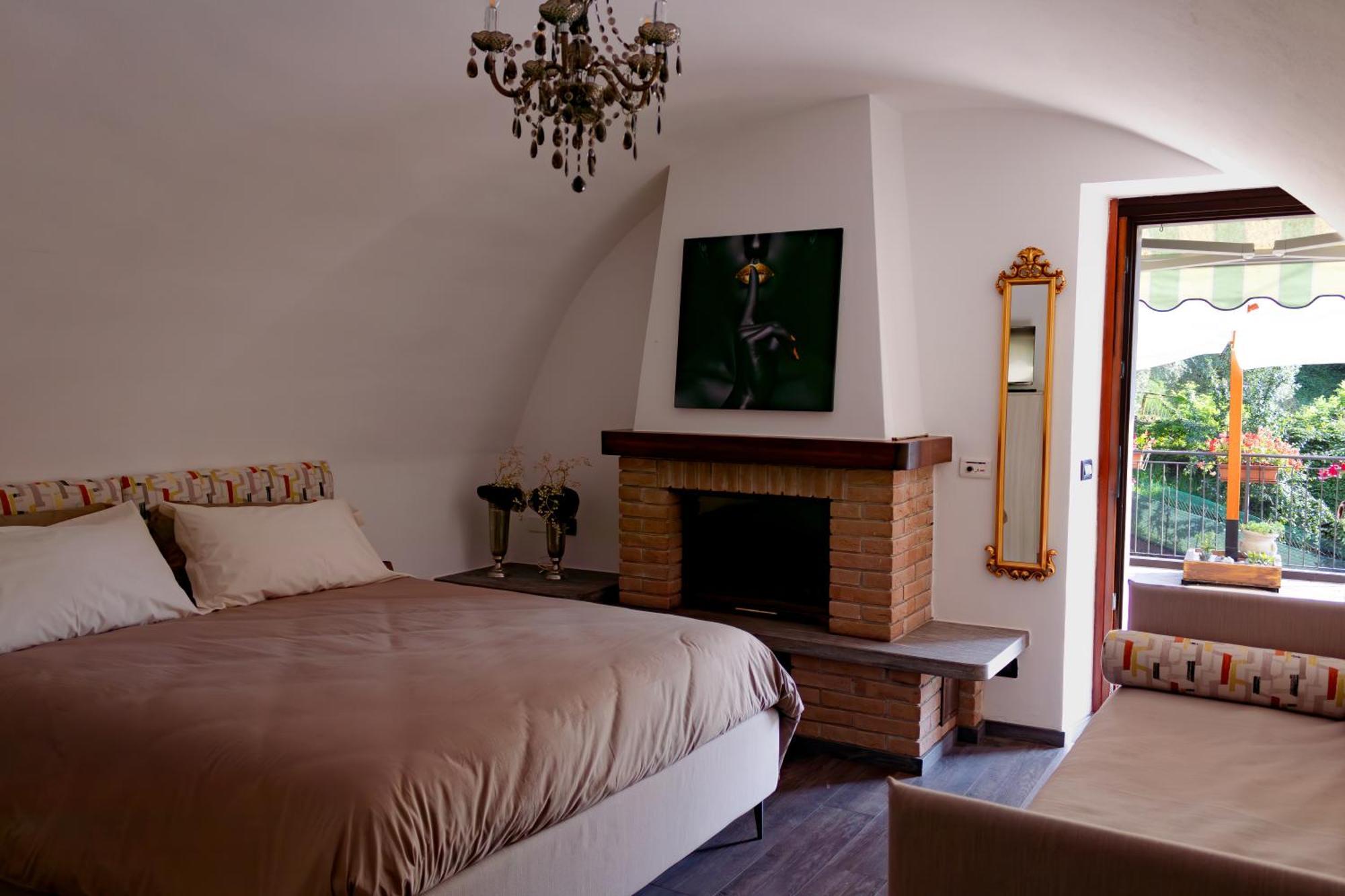 La Casa Sulla Roccia Hotel Pisogne Luaran gambar