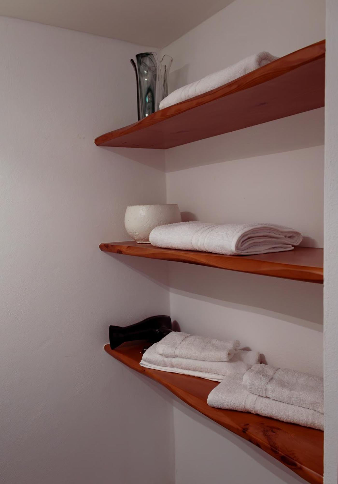 La Casa Sulla Roccia Hotel Pisogne Luaran gambar