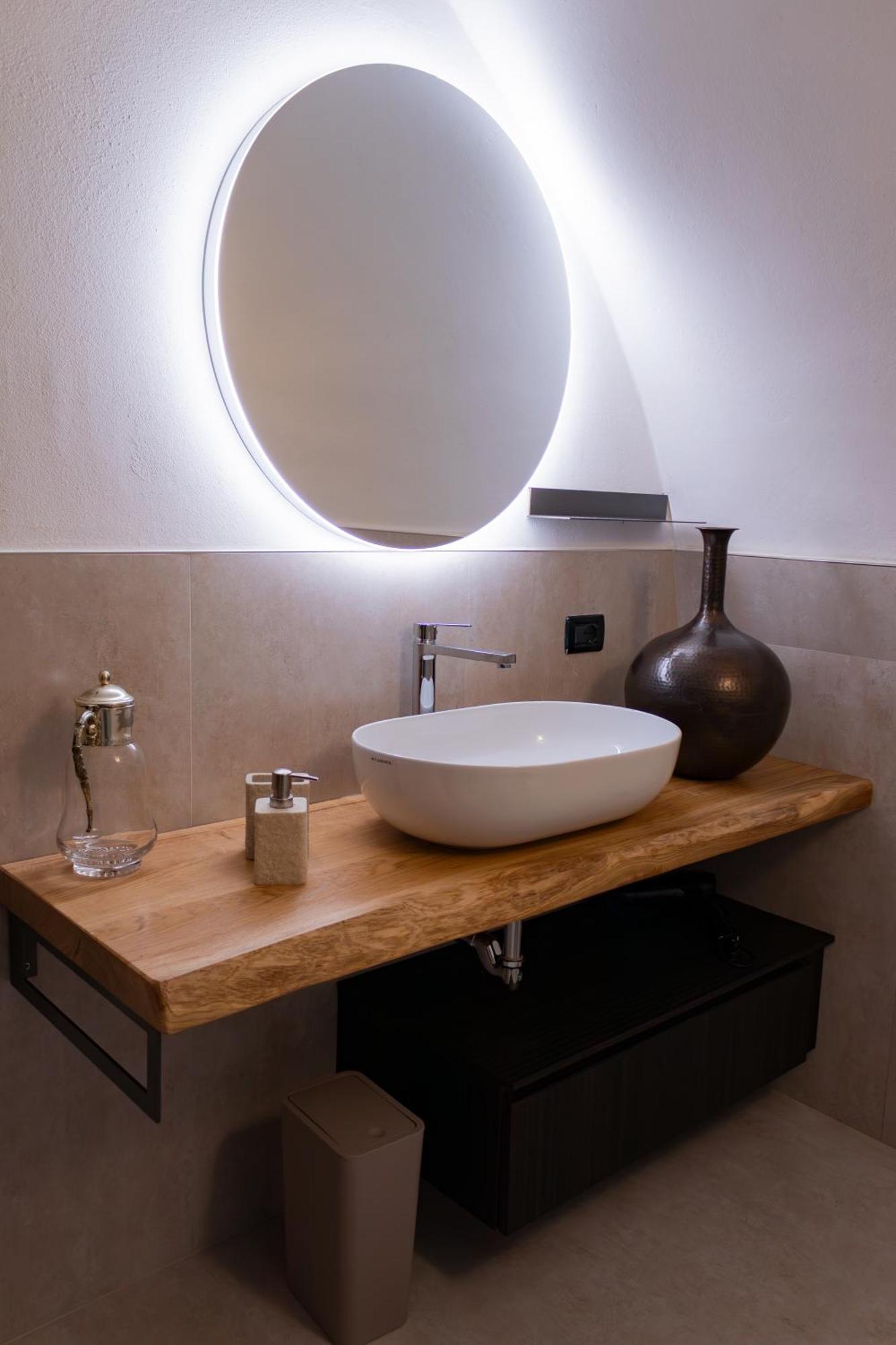 La Casa Sulla Roccia Hotel Pisogne Luaran gambar
