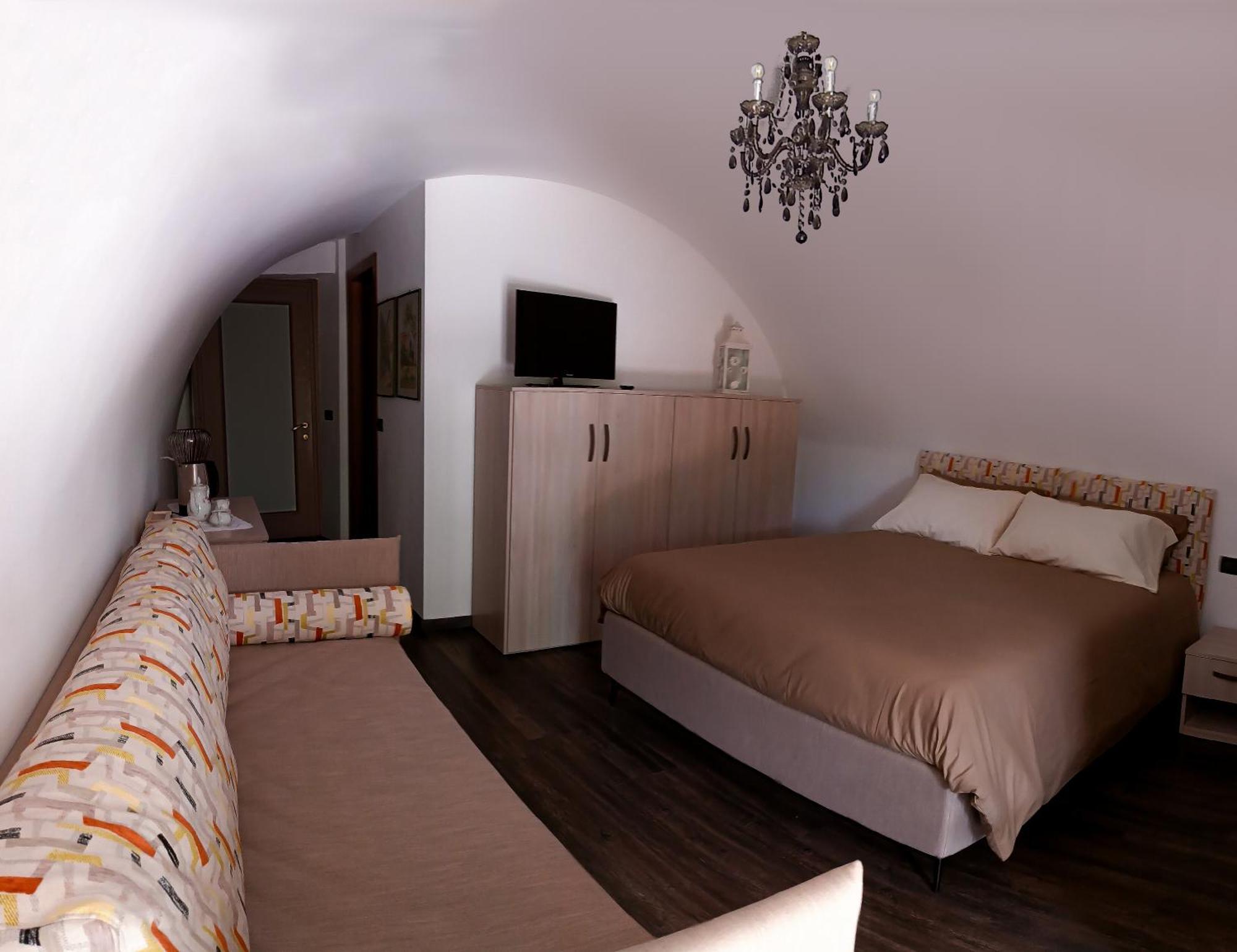 La Casa Sulla Roccia Hotel Pisogne Luaran gambar