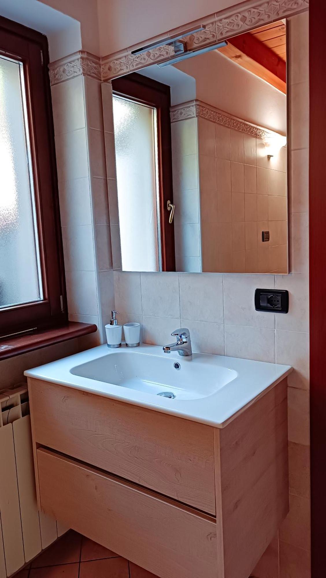 La Casa Sulla Roccia Hotel Pisogne Luaran gambar