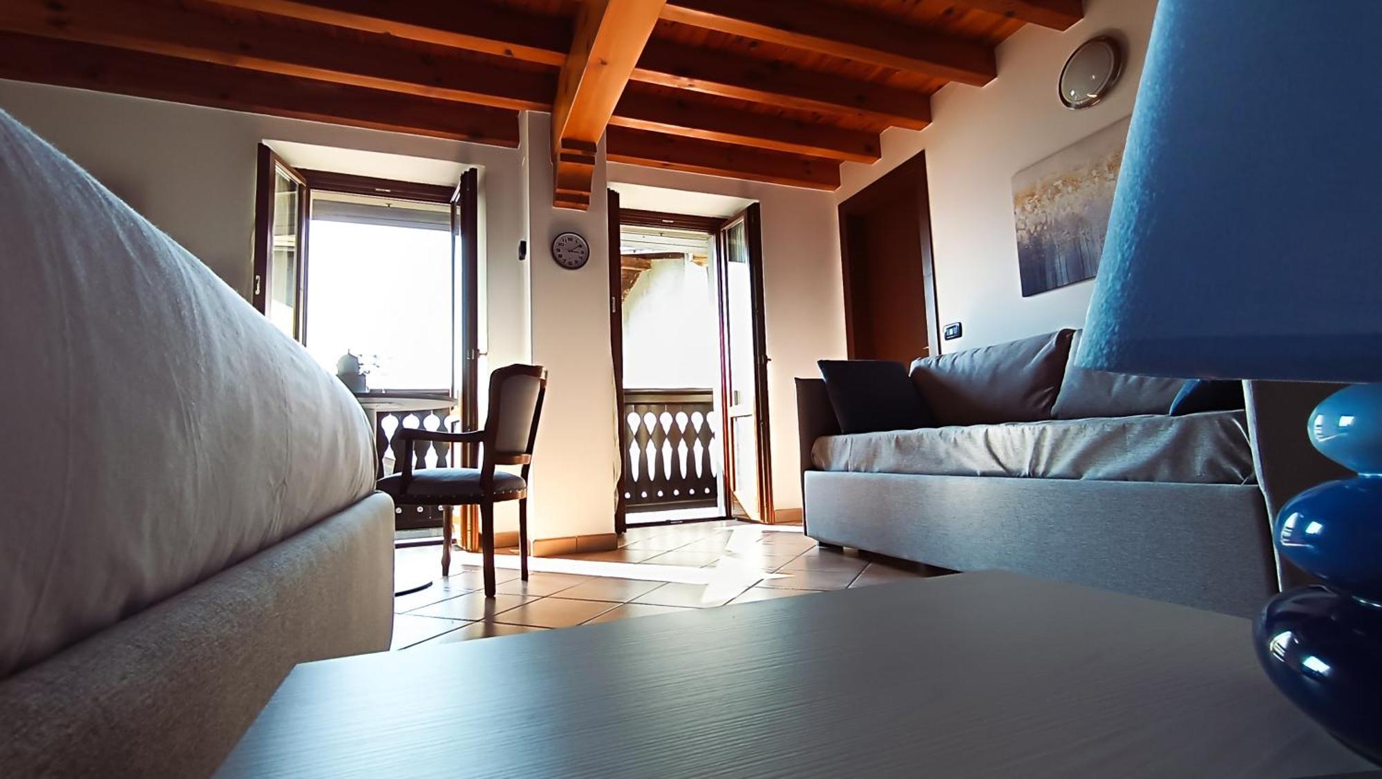 La Casa Sulla Roccia Hotel Pisogne Luaran gambar