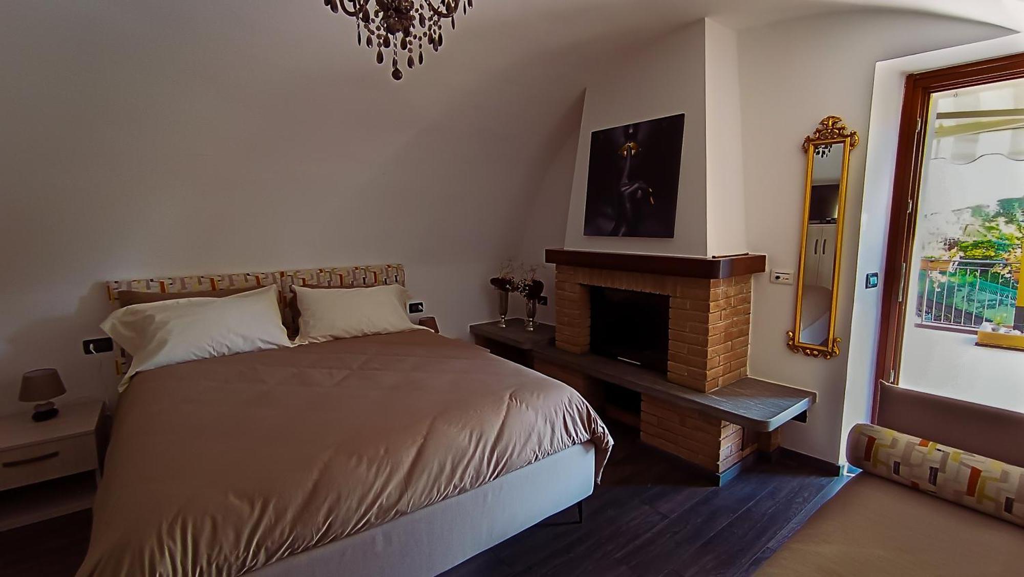 La Casa Sulla Roccia Hotel Pisogne Luaran gambar